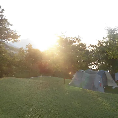 Camping Colle Vento キャンプ場 ドマーゾ